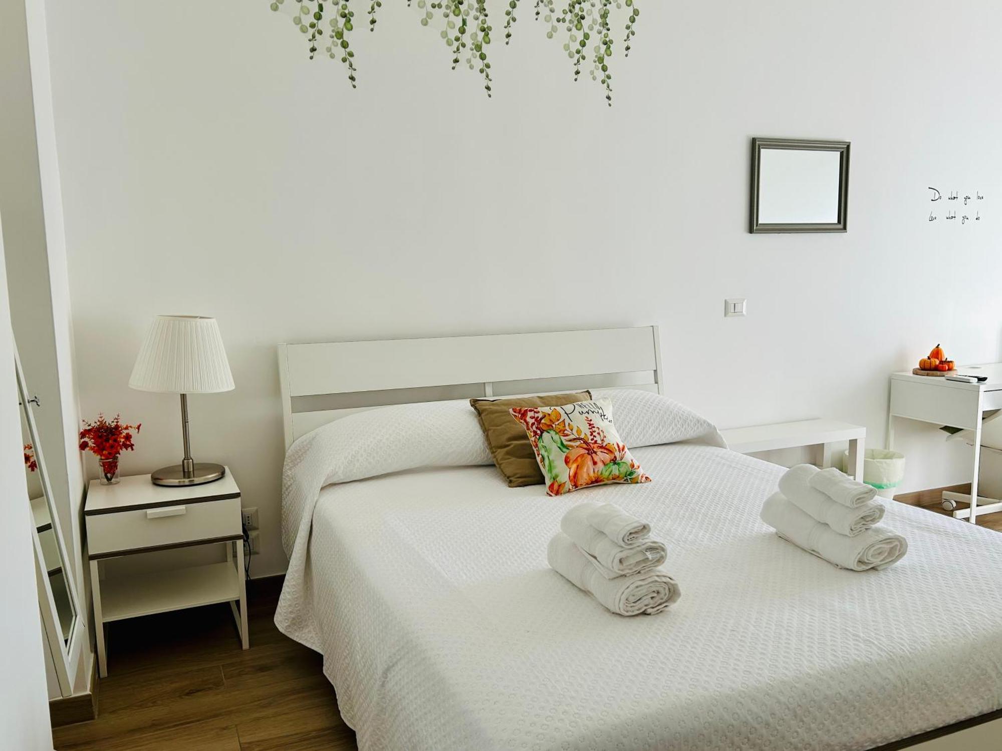 Vivina_081 Hotel Napoli Ngoại thất bức ảnh