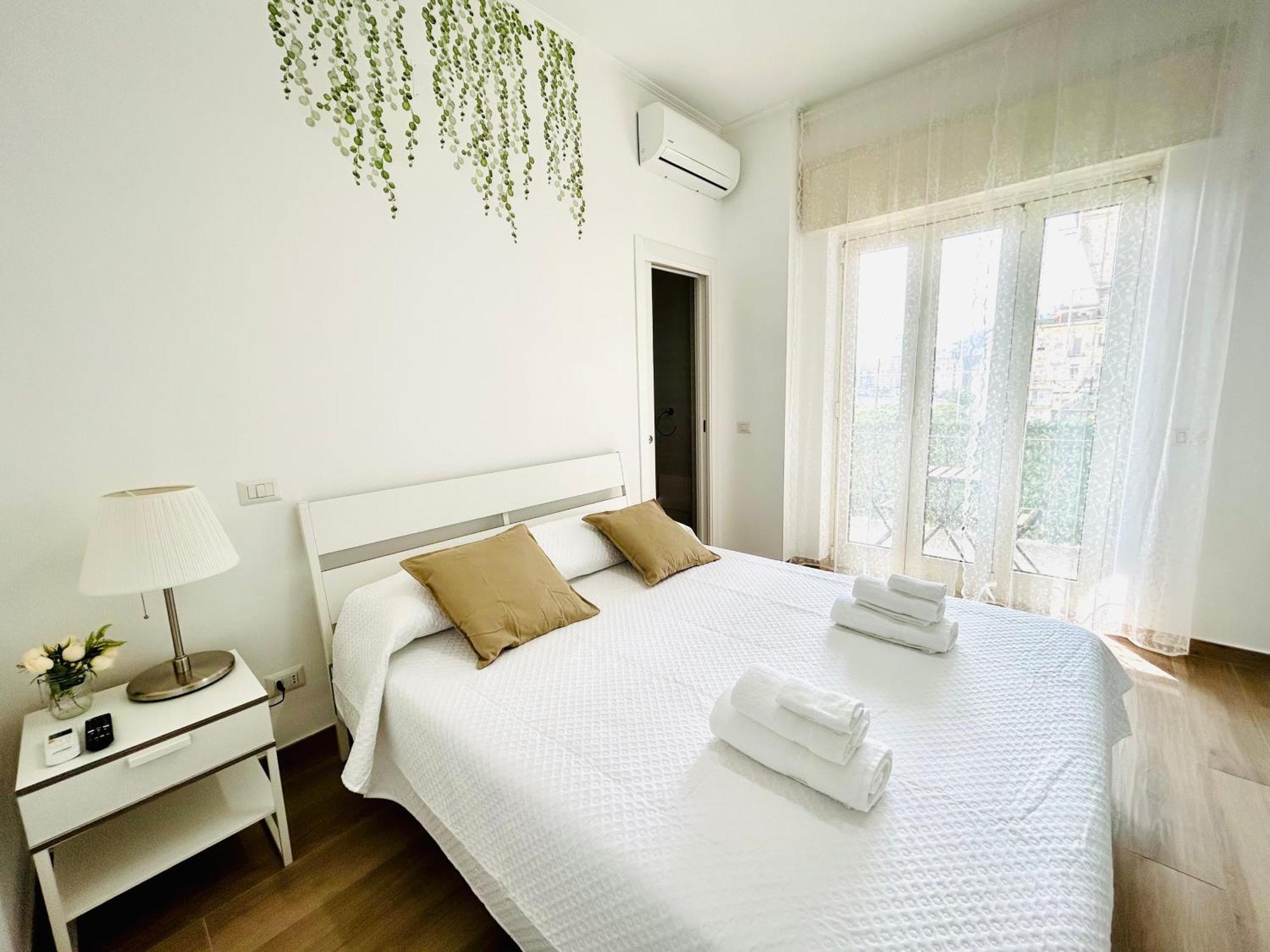 Vivina_081 Hotel Napoli Ngoại thất bức ảnh