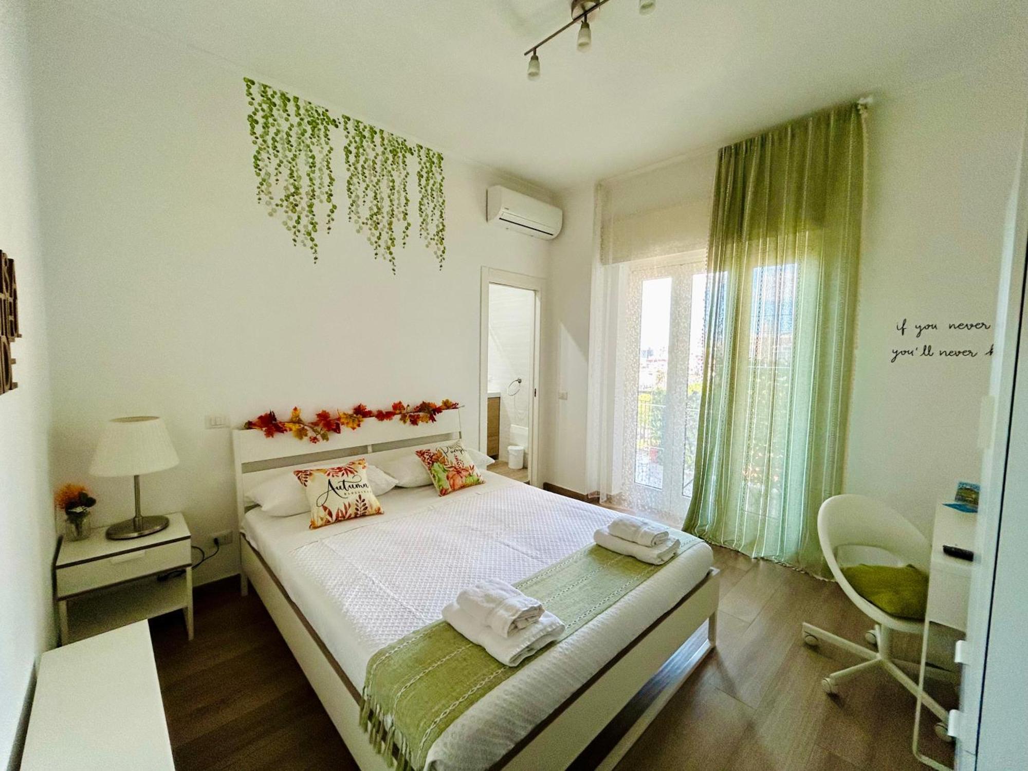 Vivina_081 Hotel Napoli Ngoại thất bức ảnh